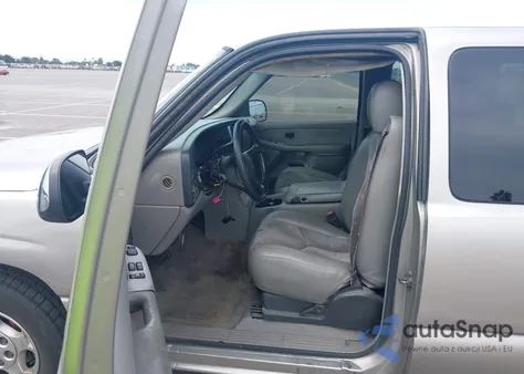 2000 Chevrolet Silverado 1500 Ls z USA, uszkodzony, nr VIN 2GCEC19T5Y1171407